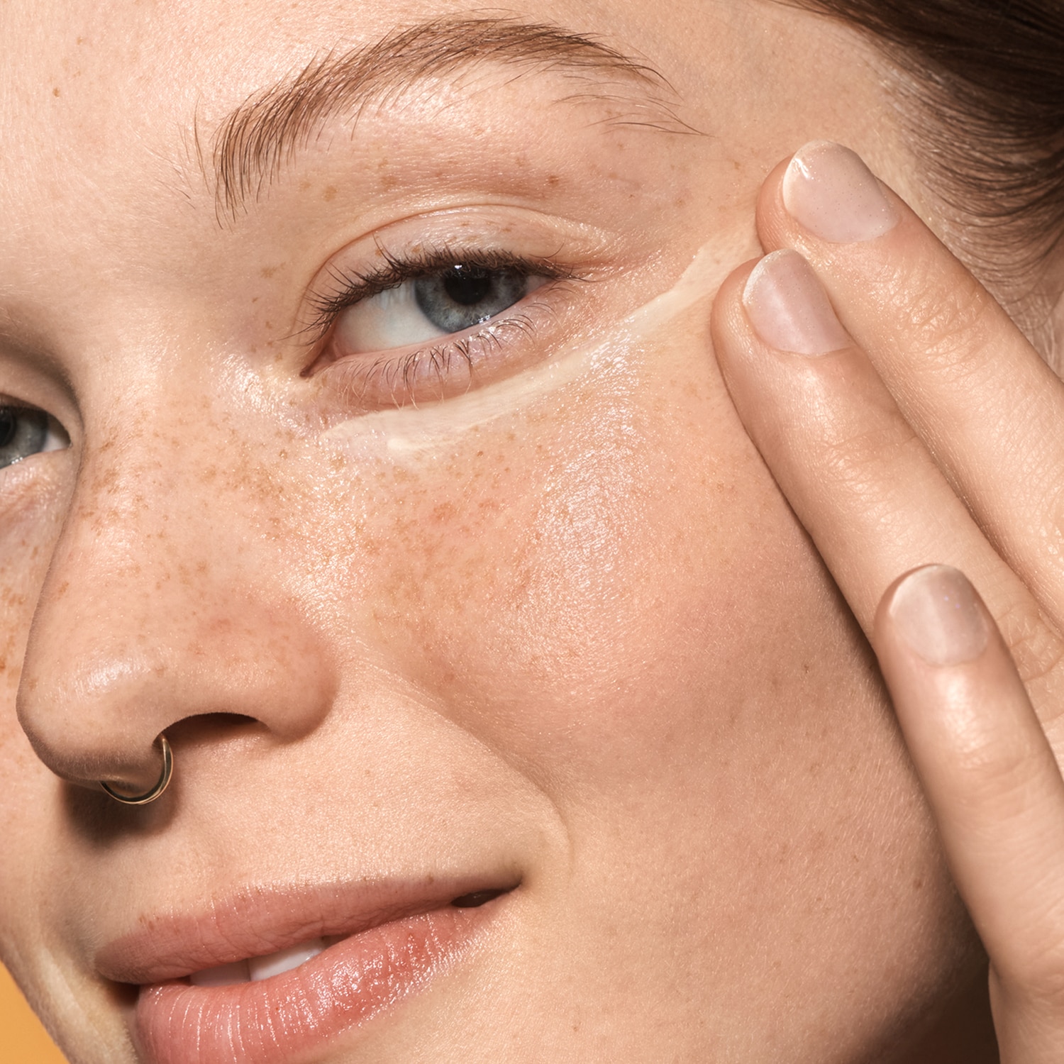 E.L.F. SKIN BRIGHT & BREW-TIFUL EYE CREAM (CREMA PARA CONTORNO DE OJOS)